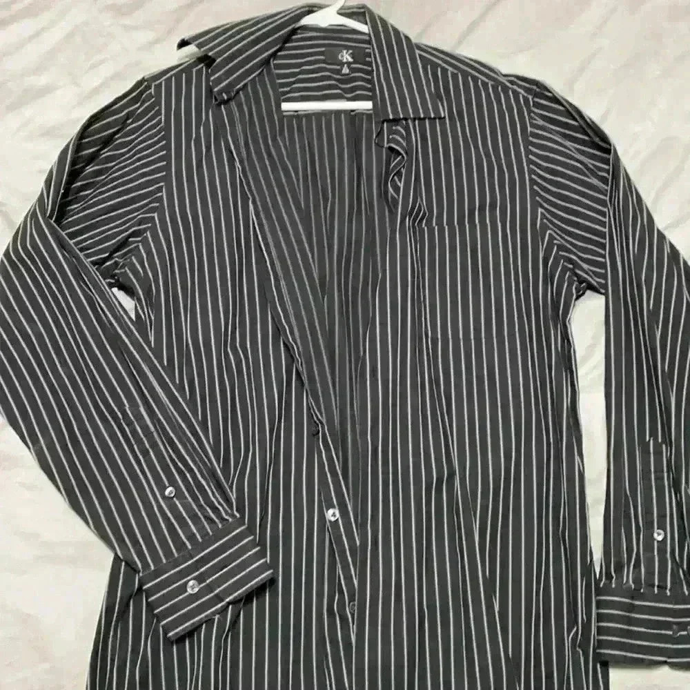 Men’s dress shirt